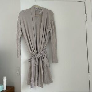 Barefoot dreams robe, some discoloration